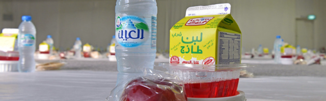 Al-Khateeb Visits KNPC “Iftar” Tent